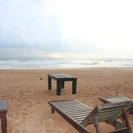 Warahena Beach Hotel Bentota Exteriör bild