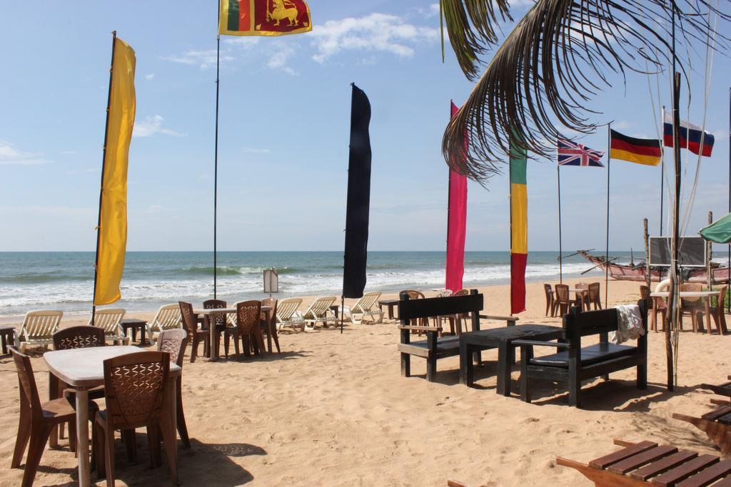 Warahena Beach Hotel Bentota Exteriör bild