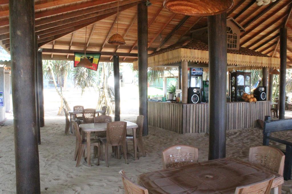 Warahena Beach Hotel Bentota Exteriör bild