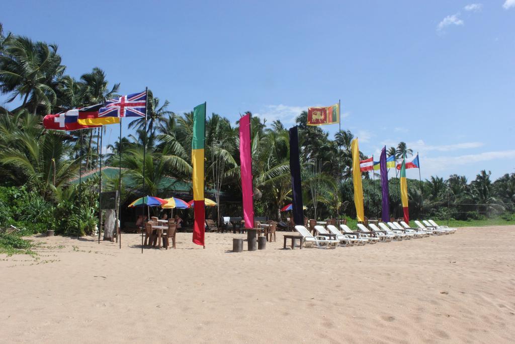 Warahena Beach Hotel Bentota Exteriör bild