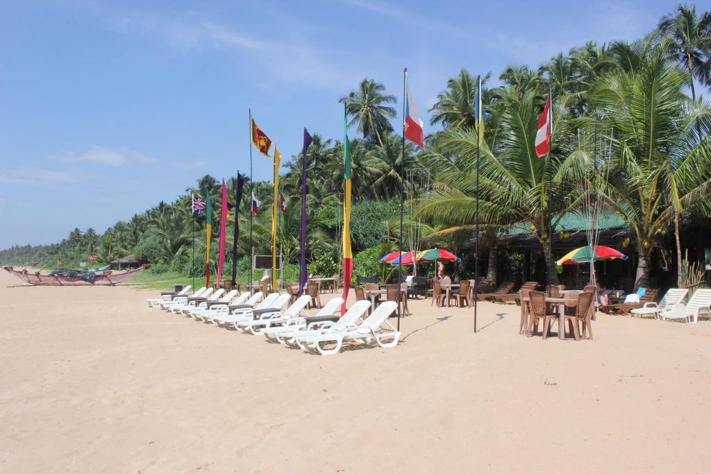 Warahena Beach Hotel Bentota Exteriör bild