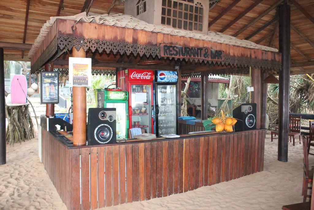 Warahena Beach Hotel Bentota Exteriör bild
