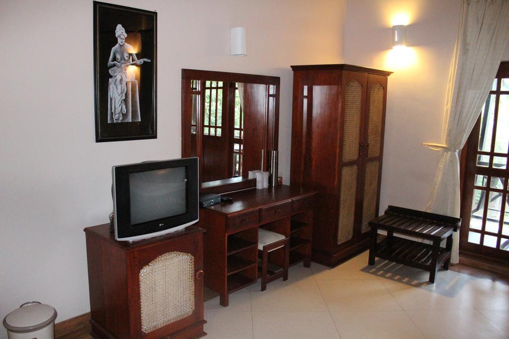 Warahena Beach Hotel Bentota Exteriör bild