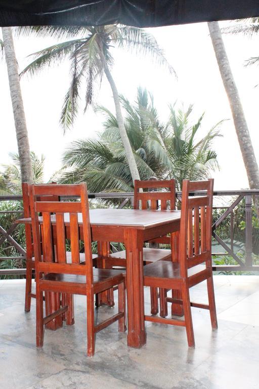 Warahena Beach Hotel Bentota Exteriör bild